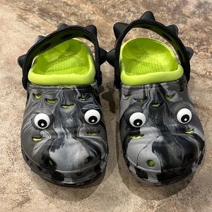 Capelli NY Rhino Slip Ons size 7T